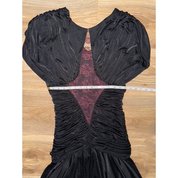 VTG Filigree Black Body Con Rouched Long Dress Lace Cap Sleeve Ruched - size 8 - Picture 10 of 12